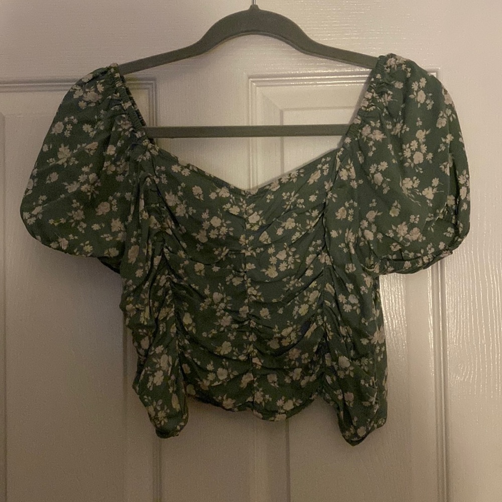 Hollister Crop Top